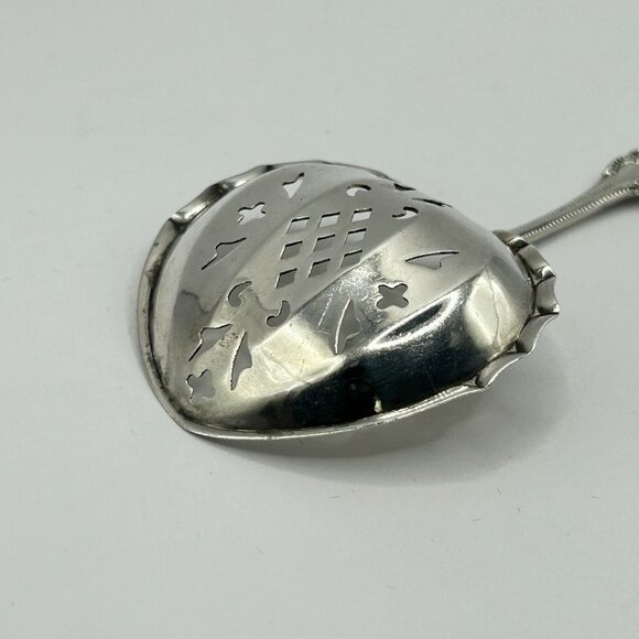Towle Old Colonial Sterling Silver Bon-Bon Confection Pierced Spoon 4-1/2" - Picture 7 of 8